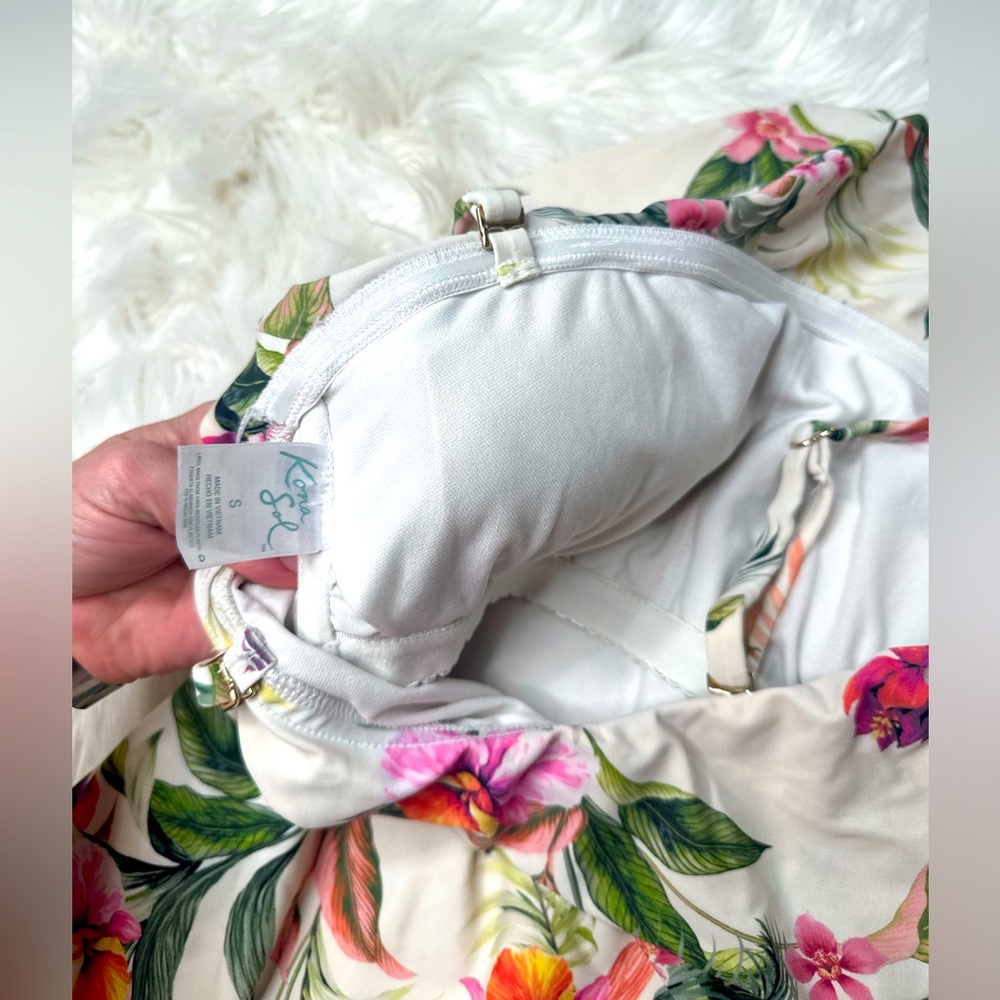 Gorgeous Floral Kona Sol One Piece Swimsuit : Size Small - Picture 2 of 4